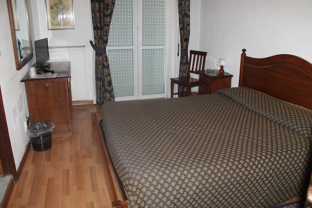 Albergo Vittoria Овада Номер фото